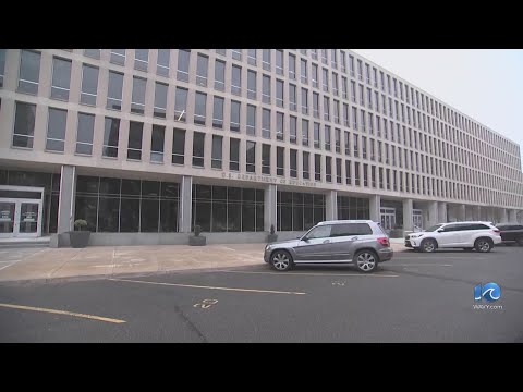 What a potential government shutdown means for Hampton Roads residents