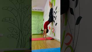 Handstand selfpractice #handstandworkout #selfpractice #yoga #backbending #flexibility #yogajourney