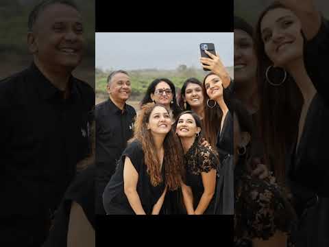 Shakti Mohan with family|Shakti Mohan with neeti &Mukti Mohan|#youtubeshorts #shorts