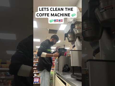 LETS CLEAN THE COFFE MACHINE 🧼🧼🇺🇸🇺🇸 #seveneleven #usa #indian #shorts