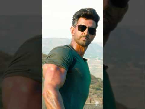 Kabir's entry is 🔥🔥 | #war #hrithikroshan #tigershroff #entryscene