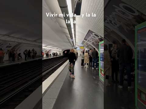 #lovesong #shortsvideo #travel #youtubeshorts #paris #metro #capcut