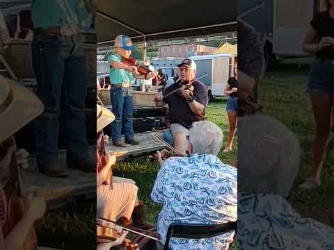 Silas fiddlin' with one of our favorite fiddlers, Eddie Bond! #oldtimemusic #fiddle