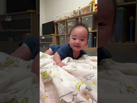 生後5ヶ月のソウヤくん うつ伏せからずり這いの練習 （成長記録 vlog）#赤ちゃん #baby #cute