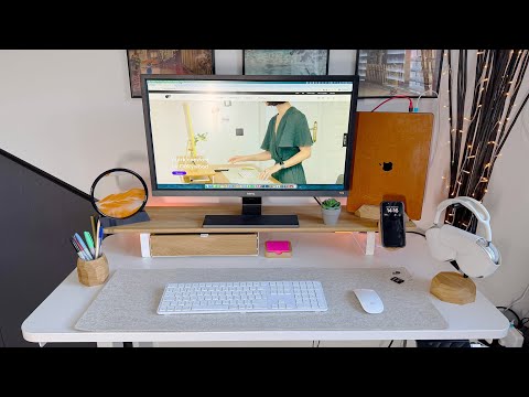 The Ultimate Minimalist Oakywood Desk Setup!