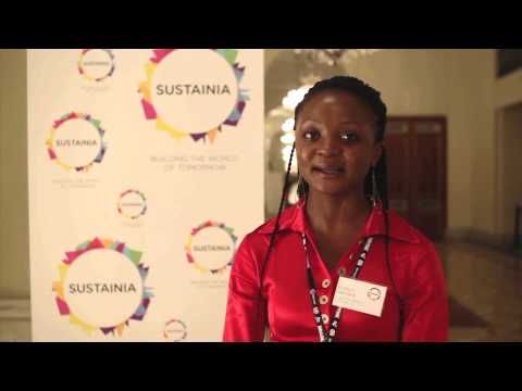 Evelyn Namara of Solar Sister greets the Sustainia community