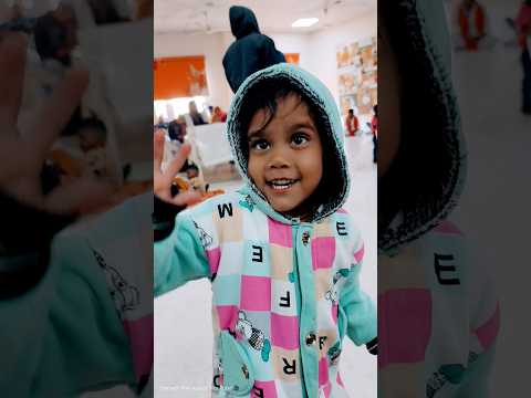 हॉस्पिटल में भी मस्ती #cute #funny #babygirl #baby #remix #catvideos #trending #shortsfeed #cutebaby