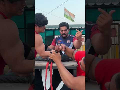 ARMWRESTLING WITH 130KG SUPERHEAVYWEIGHT 🇮🇳 USE MY CODE ARYANKASITIS FOR THE BEST DISCOUNT💪