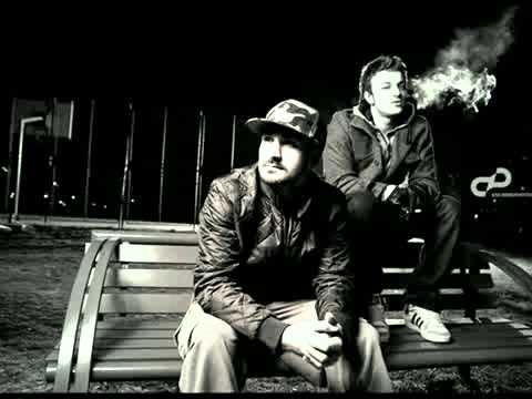 Toni Zen feat Slatkaristika - Moeto Maalo ( OFFICIAL MUSIC 2011 )