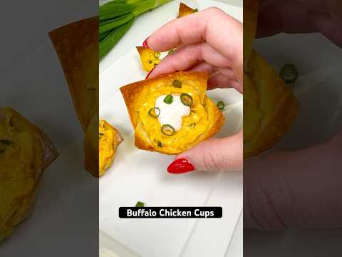 Buffalo Chicken Crispy Wonton Cups  inspired by Golden End Zone on @Cafecasinolv #cafecasinopartner