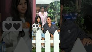 Akshay kumar with daughter #shorts#akshaykumar#akshaykumarstatus#akshaykumarcomedy#akshaykumarmovies