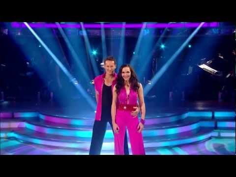 Victoria Pendleton & Brendan Cole - Cha Cha - Week 1 - Strictly Come Dancing 2012