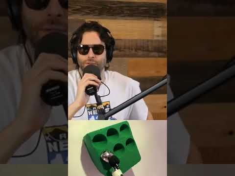 Chris D'elia Talks About Guys Picking Up Girls