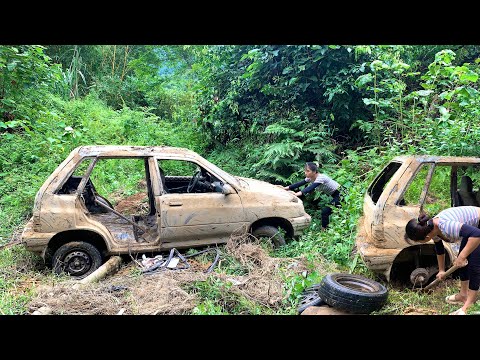 The genius girl was walking home when she saw a car that had been abandoned for a long time.