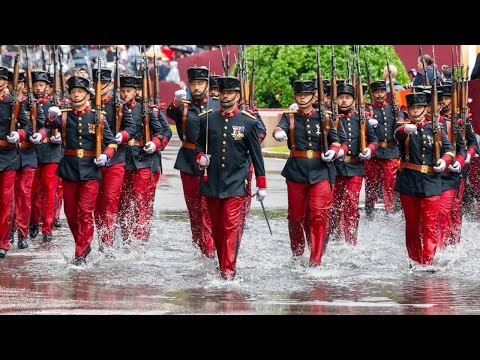 Así fue el "diluvio" durante el Desfile del 12 de octubre