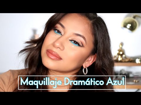 MAQUILLAJE DRAMÁTICO AZUL