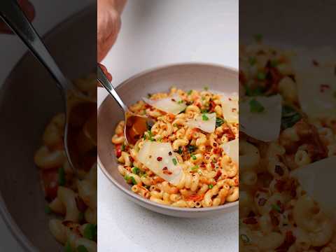 One-Pot Tomato & Garlic Macaroni