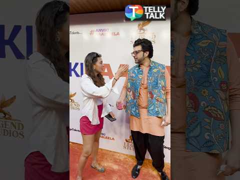 Tejasswi & Karan’s Adorable Holi Moment at Vicky-Ankita’s Holi party #shorts #holi