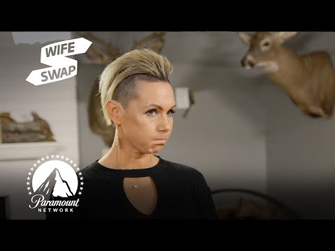 'There's More Deer Trophies Than Family Portraits' 🦌 Wife Swap Sneak Peek