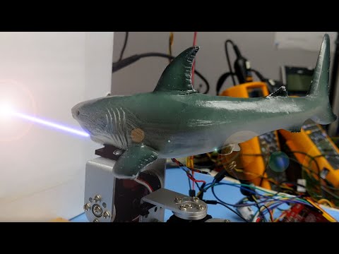 Arduino / Seeeduino 5" FT813 TFT touch screen with servos and sharks with lasers on their head