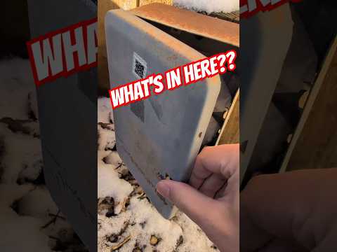 Would YOU ever notice this Geocache hidden inside an electric panel?? #geocache #geocaching #geotrek