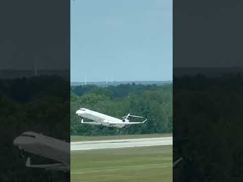 Lufthansa CRJ-900 takeoff from Dresden DRS