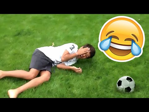 BEST FOOTBALL VINES 2024 - FAILS, SKILLS & GOALS #32