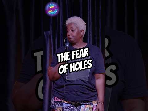 The fear of holes 🎤: Crickette Gill #comedian #straight #trypophobia #standupcomedy