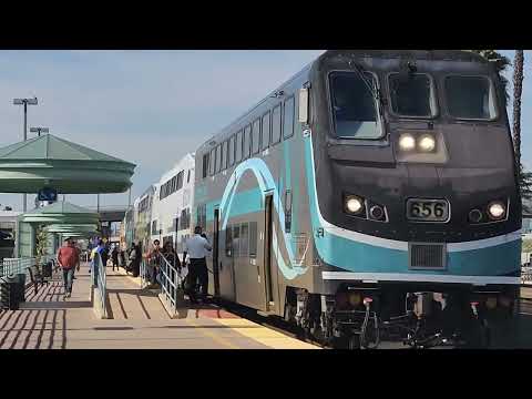 Metrolink Antelope Valley Train in Burbank Today