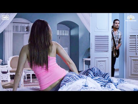 Sunny Leone & Parvin Dabas Best Romantic Scenes | Sandhya Mridul, Divya | Ragini mms 2 Movie Scenes