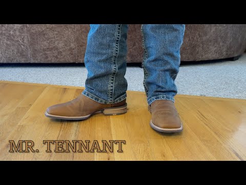 Ariat Everlite Blazin Western Boot Unboxing and First Impressions.