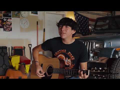 Wyatt Flores - Half Life (Acoustic)