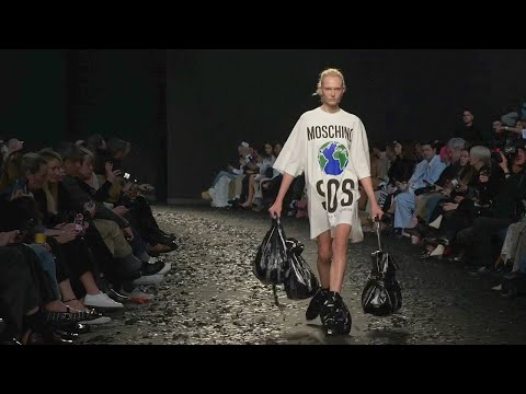 Moschino | Fall Winter 2025/26 | Milan Fashion Week