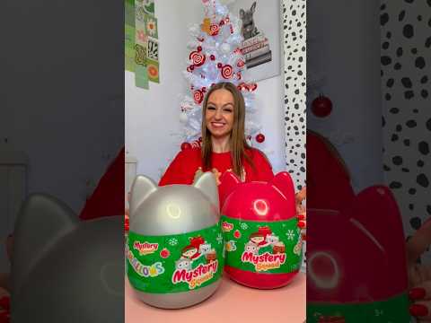 [ASMR] UNBOXING *GIANT* MYSTERY CHRISTMAS SQUISHMALLOWS!!😍🎁⁉️ (RARE SACK HUNT!🫢🤞🏻) #Shorts