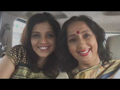 Neena Kulkarni with family| Ye hai mohabbatein cast neena Kulkarni