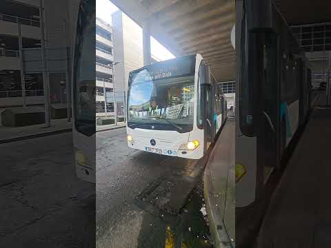 Getting off the Citaro O295G Ex-OFJ, VINCI BN17JPO - Long Stay at Gatwick Arrivals Road | 07/03/2025