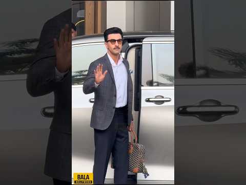 Ranbir Kapoor Spotted at Airport #ranbirkapoor #shortsvideo