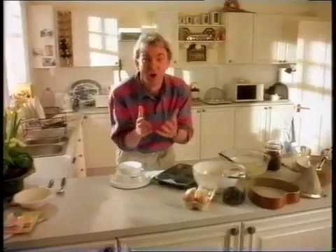 1990s Black&Decker Dustbuster UK TV Advert