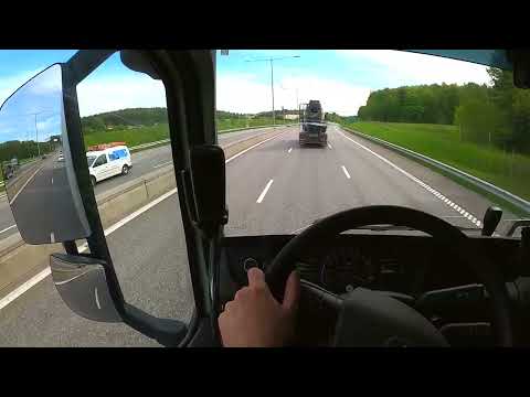 Volvo FH500 w/ Trailer, calm Stockholm traffic drive, Södertälje to Sätra, broken truck (rear axle)