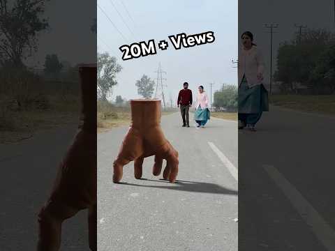 Road par Adam hand kaha se Gaya #adam #comedy #youtubeshorts #shorts #shortsfeed