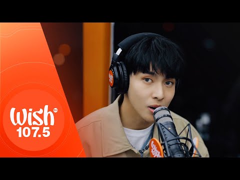 justin performs "kaibigan" LIVE on Wish 107.5 Bus