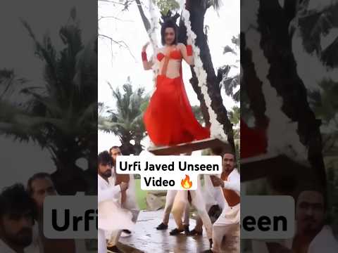 🔥 Urfi Javed's Swing Turns into an Action-Packed Battle! 😱💥 #UrfiJaved #Viral