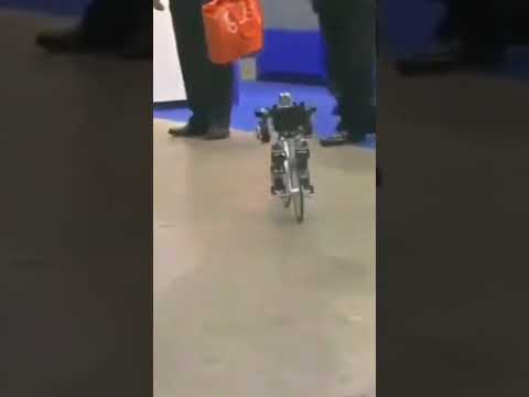 AMAZING TOY ROBOT DOING BIKE#shorts