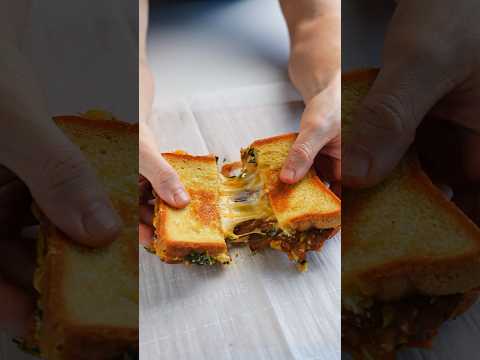 Episode 4 - Caramelized Onion & Spinach Grilled Cheese