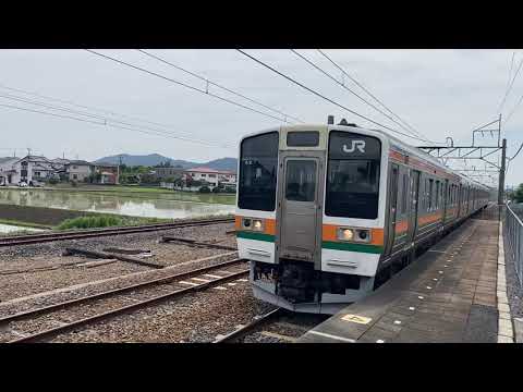 両毛線入線 岩舟駅にて