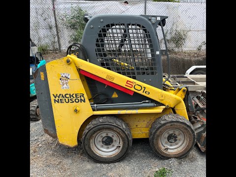 Multi Site Auction - Lot 6: 2015 Wacker Neuson Kompaktlader Mini Skid Loader - Salisbury