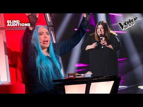 Patrizia è contesa tra i coach con “Amoreunicoamore” di Mina | The Voice Senior Blind Auditions