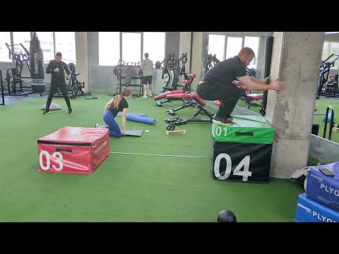 single leg seated box jump for distance and height for a box 75 cm