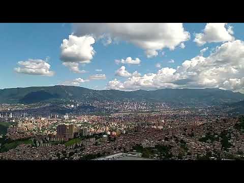 Un atardecer en Medellin