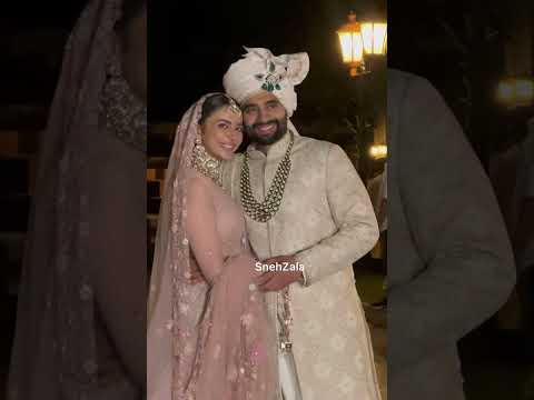 Rakul Preet & Jacky Bhagnani Newly Weds Pose for media after their wedding in Goa ❤️